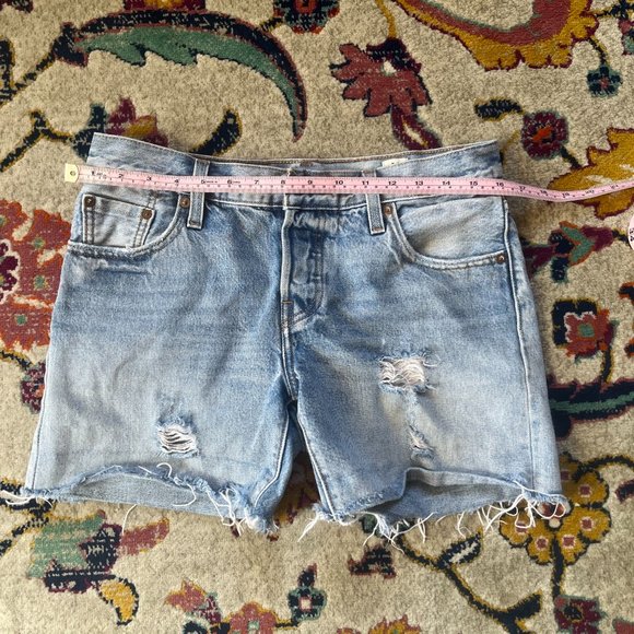low-rise Levi's 501 Selvedge White Oak distressed denim shorts, W25 - Picture 8 of 12